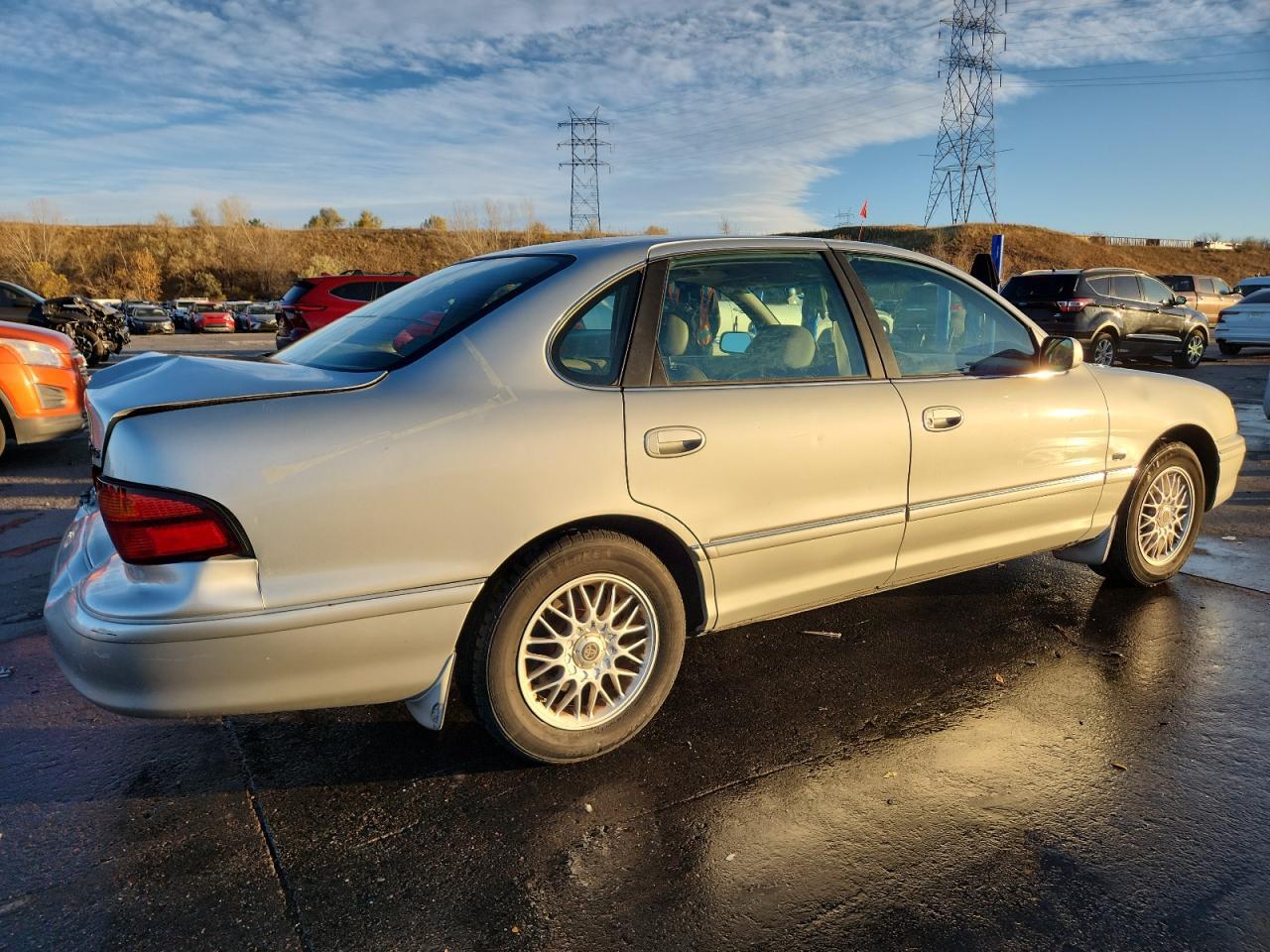 1999 TOYOTA Avalon