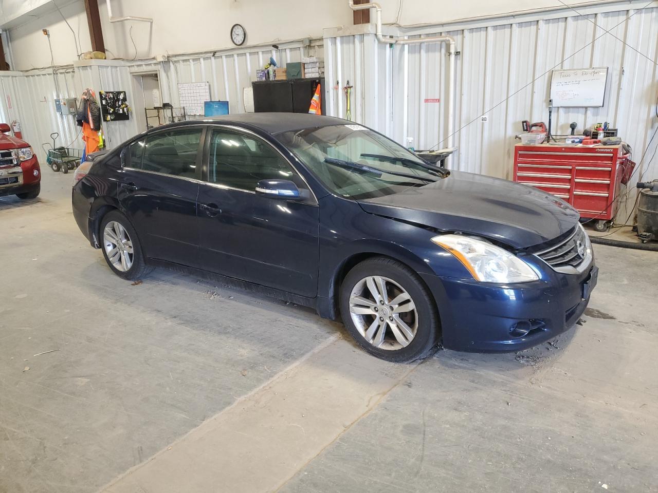 2010 NISSAN ALTIMA