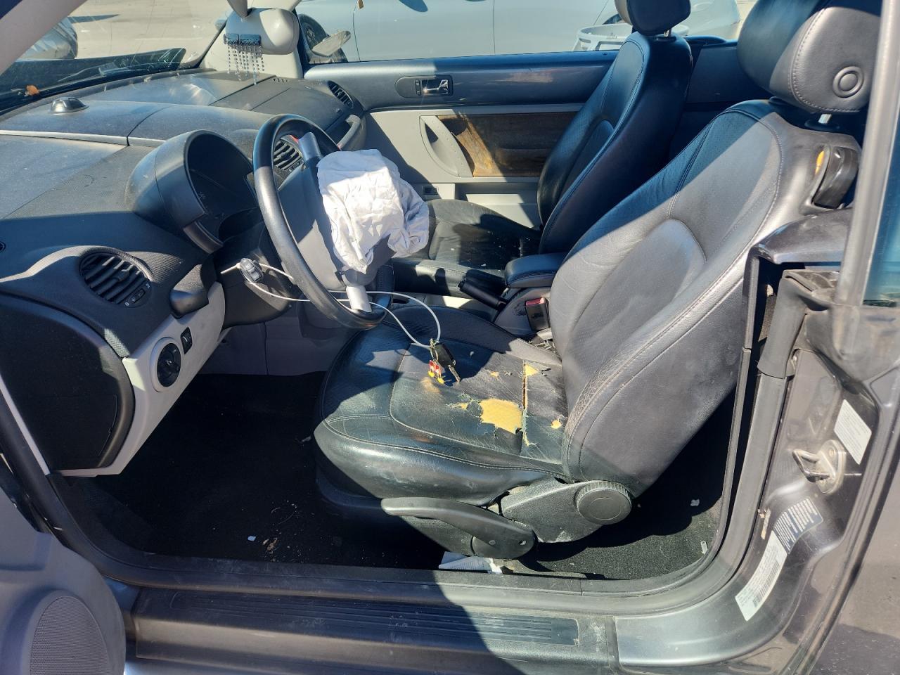 2005 VOLKSWAGEN Beetle
