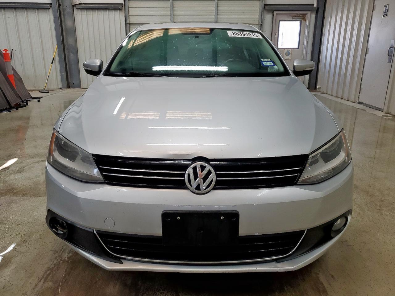 2012 VOLKSWAGEN JETTA