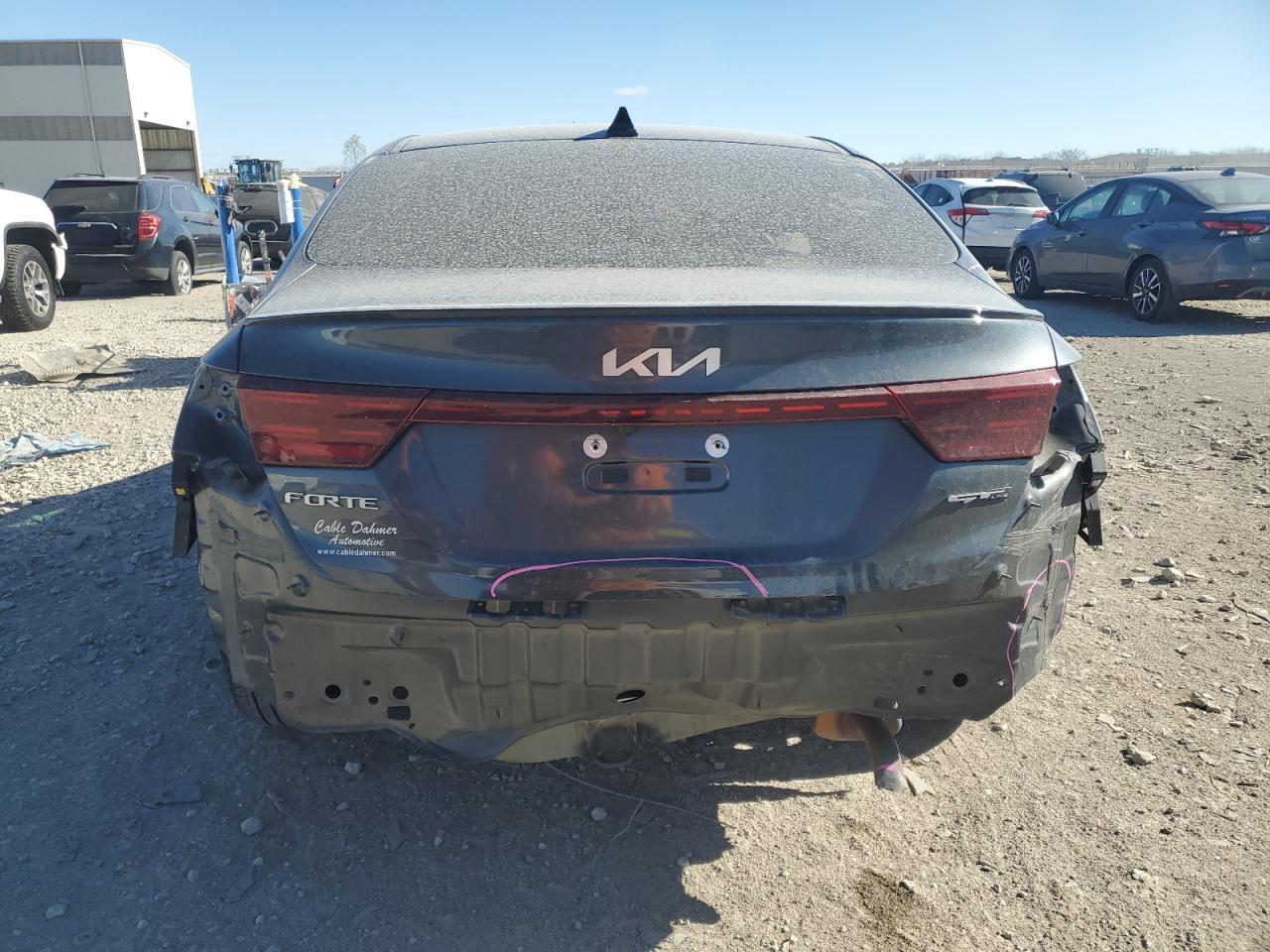 2024 KIA FORTE