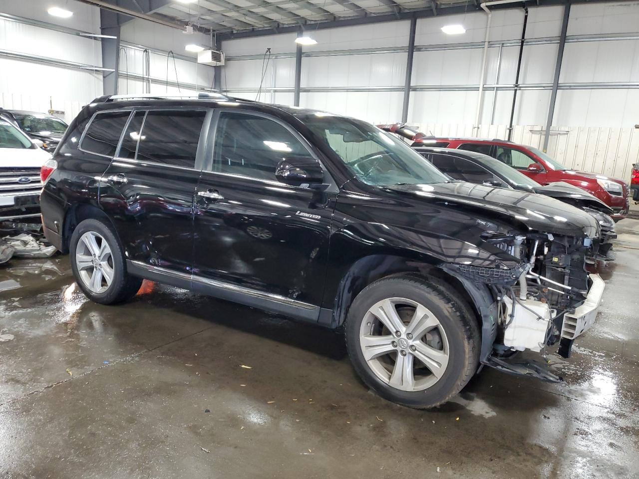 2013 TOYOTA HIGHLANDER