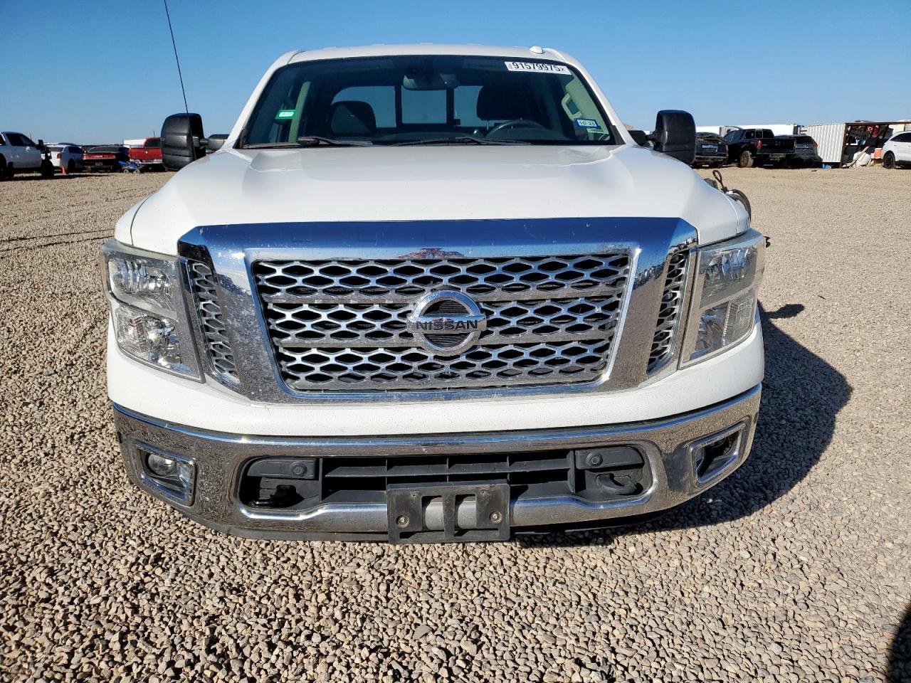 2017 NISSAN Titan
