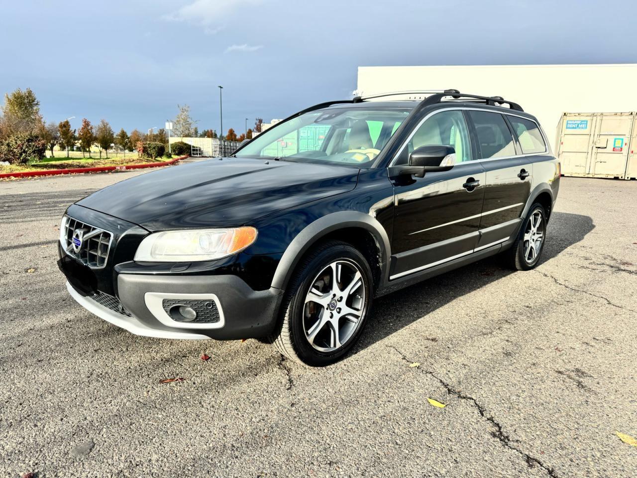 2013 VOLVO XC70