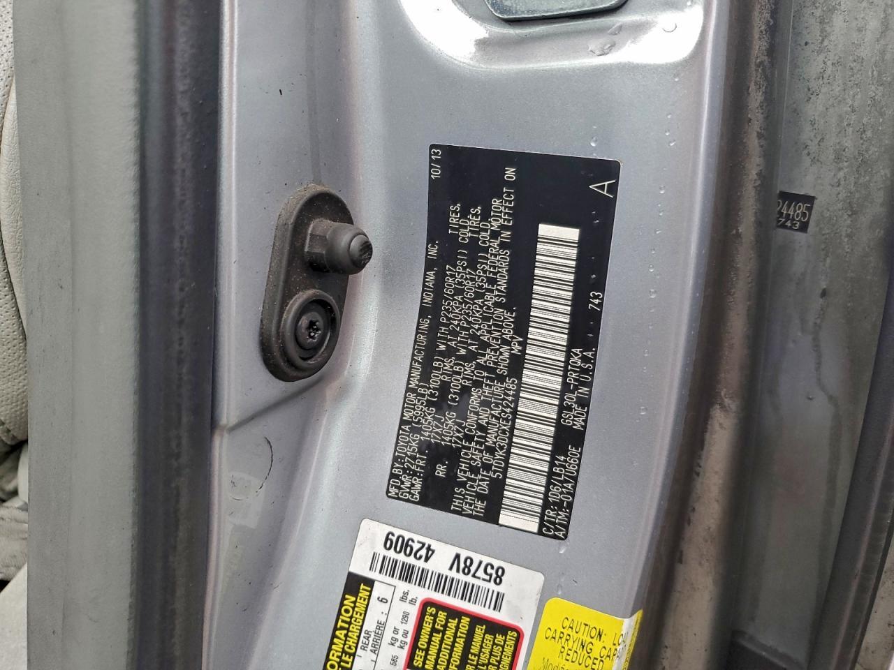 2014 TOYOTA SIENNA