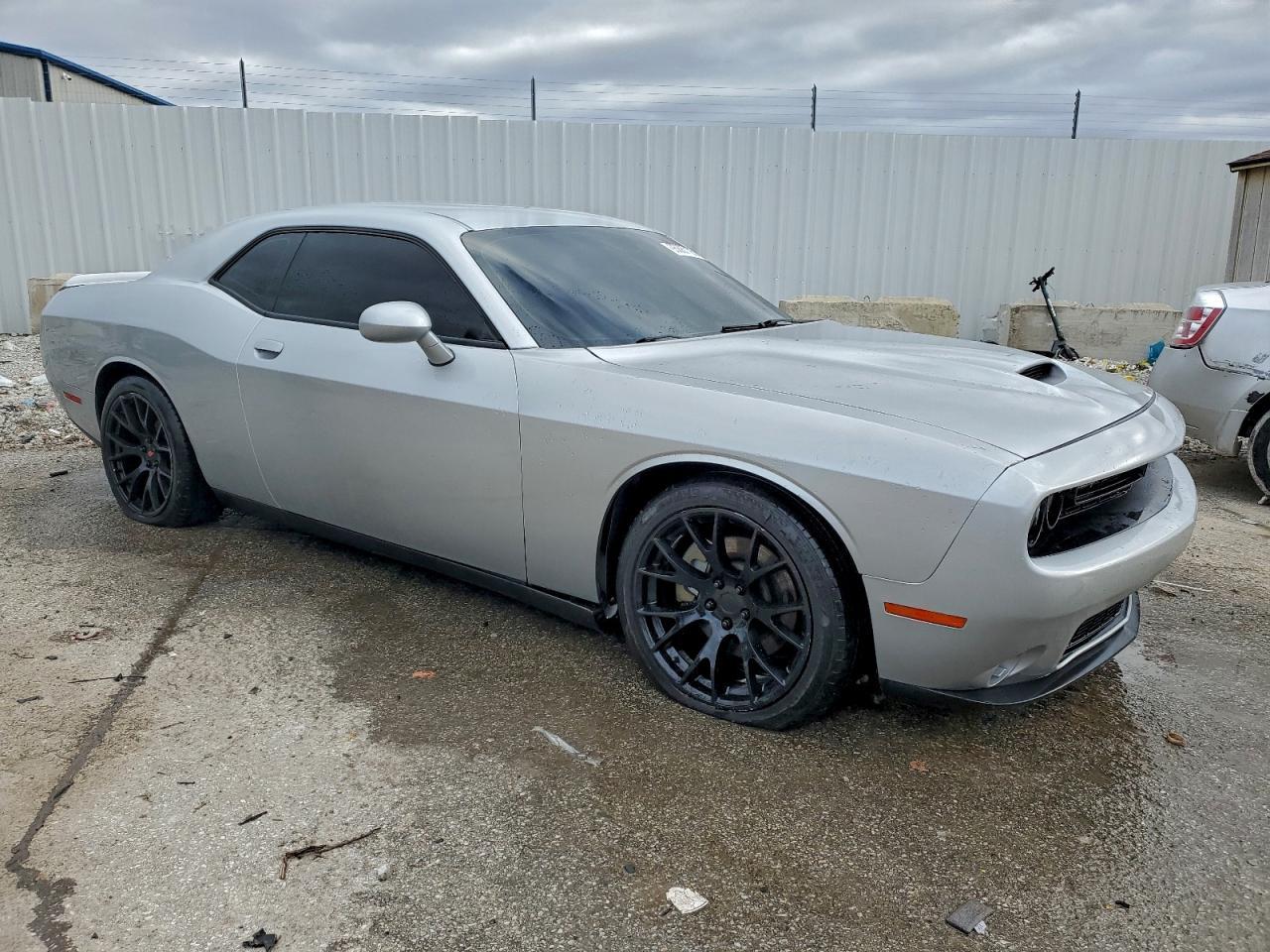 2021 DODGE Challenger