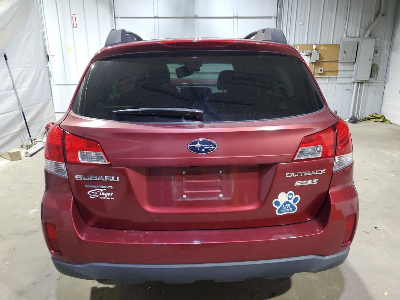 2013 SUBARU Outback