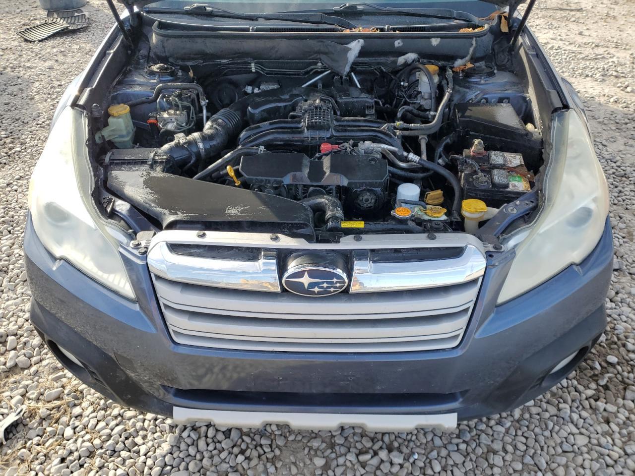 2014 SUBARU Outback
