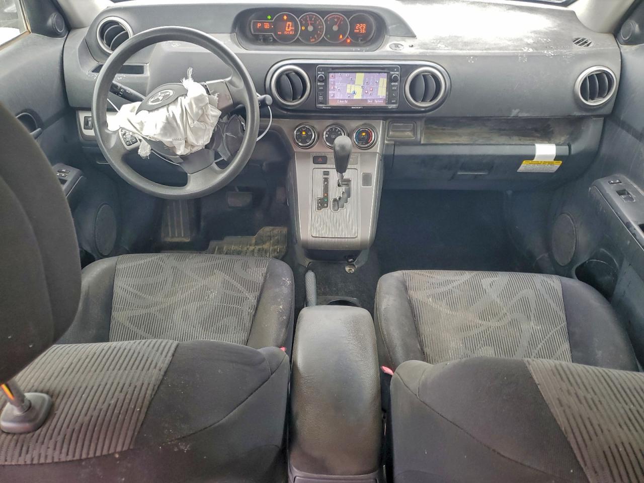 2015 TOYOTA SCION