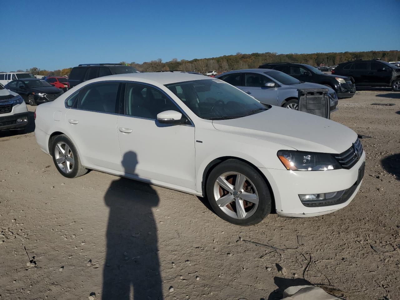 2015 VOLKSWAGEN Passat