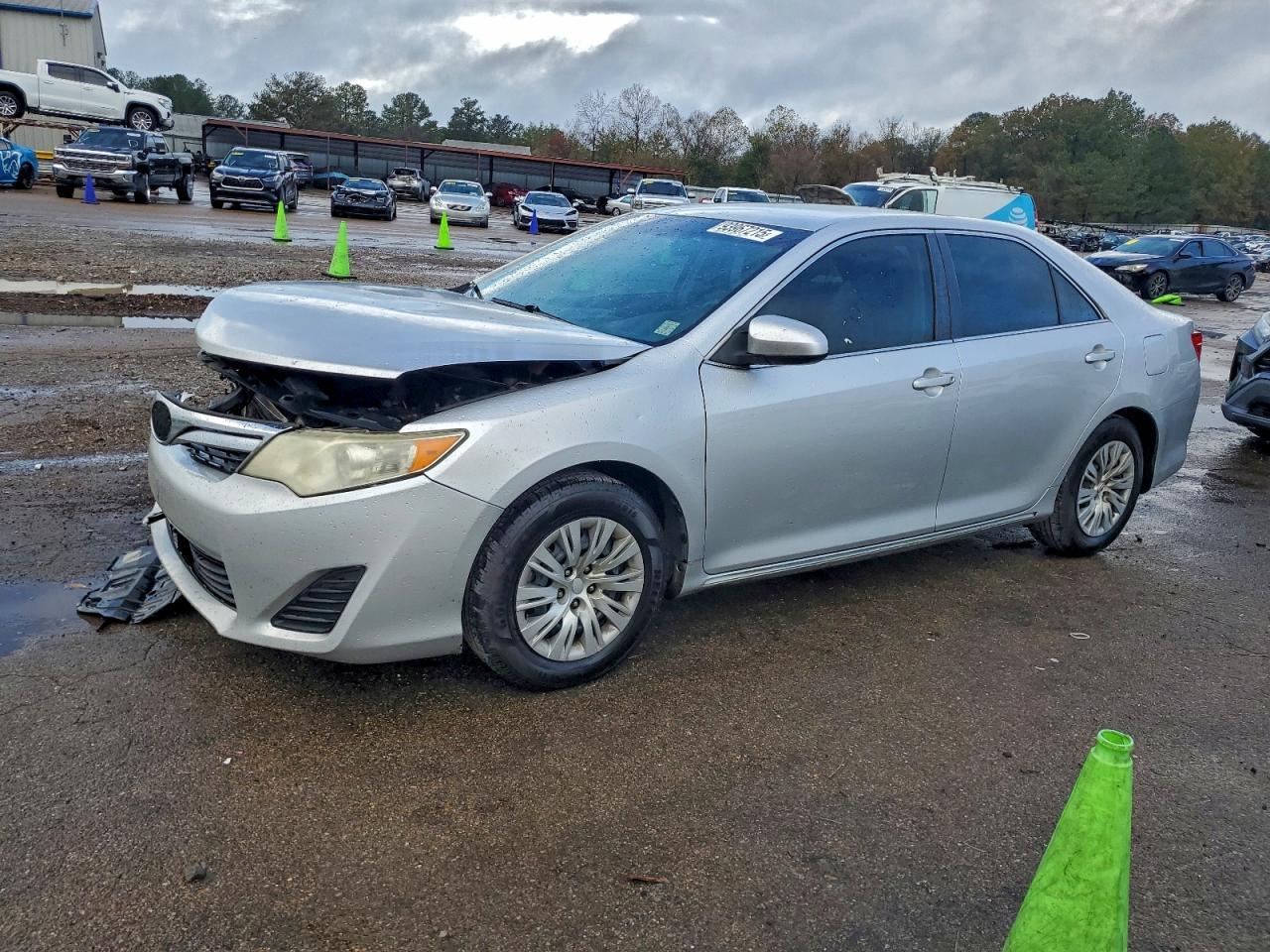 2013 TOYOTA CAMRY