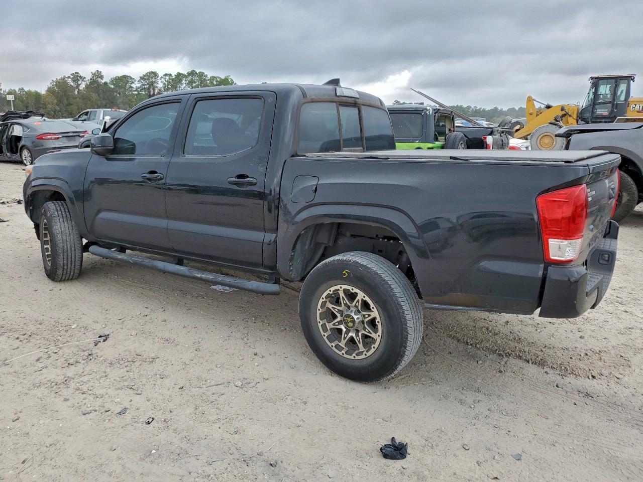2016 TOYOTA TACOMA