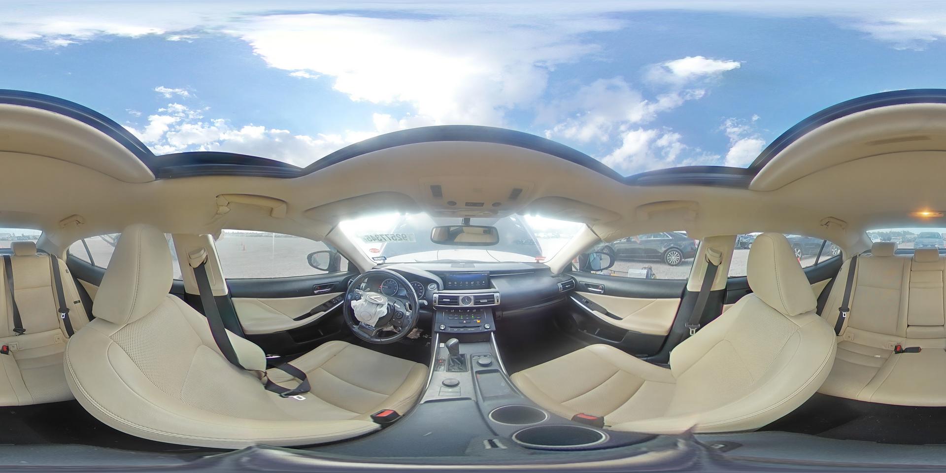 2016 LEXUS IS 200t