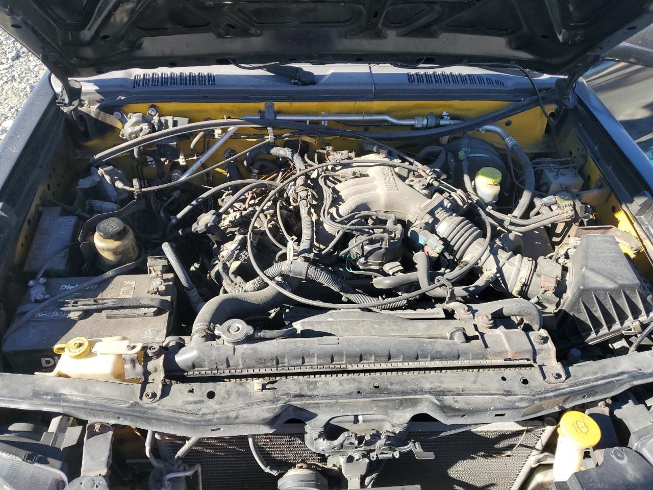 2001 NISSAN Frontier