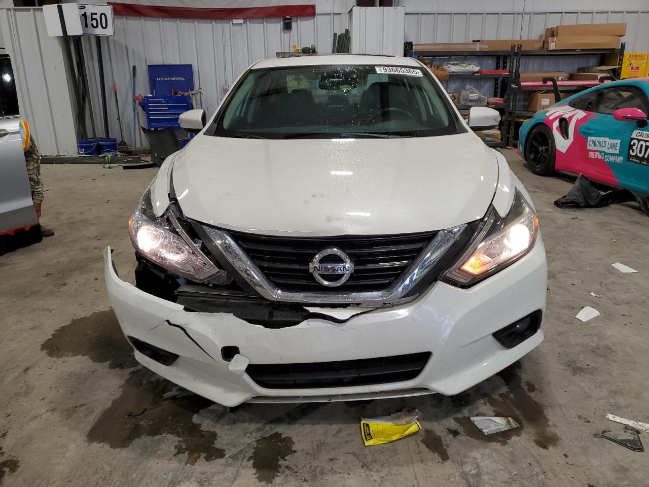 2017 NISSAN ALTIMA