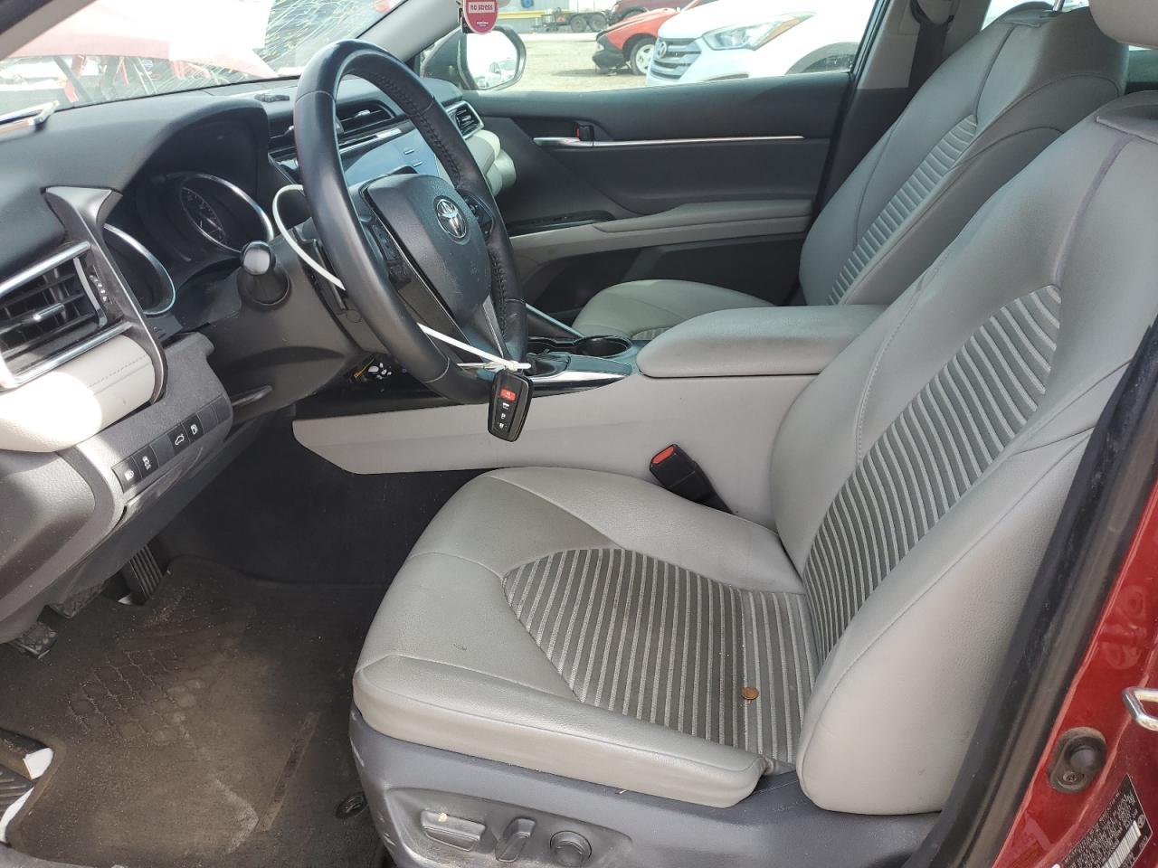 2018 TOYOTA CAMRY