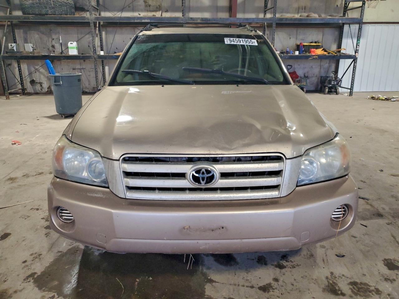 2005 TOYOTA HIGHLANDER
