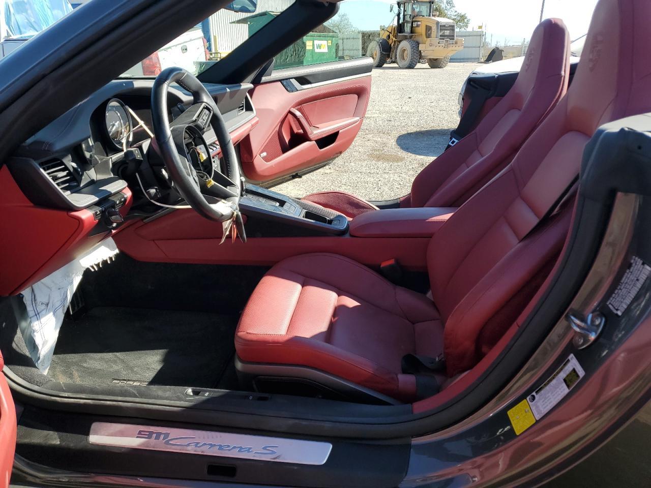 2020 PORSCHE 911