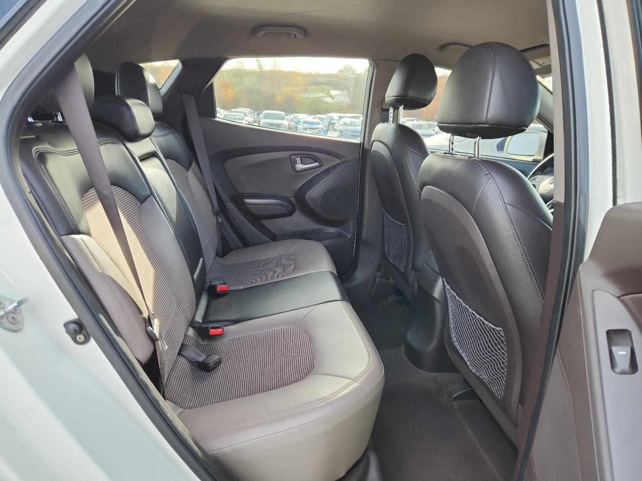 2011 HYUNDAI TUCSON