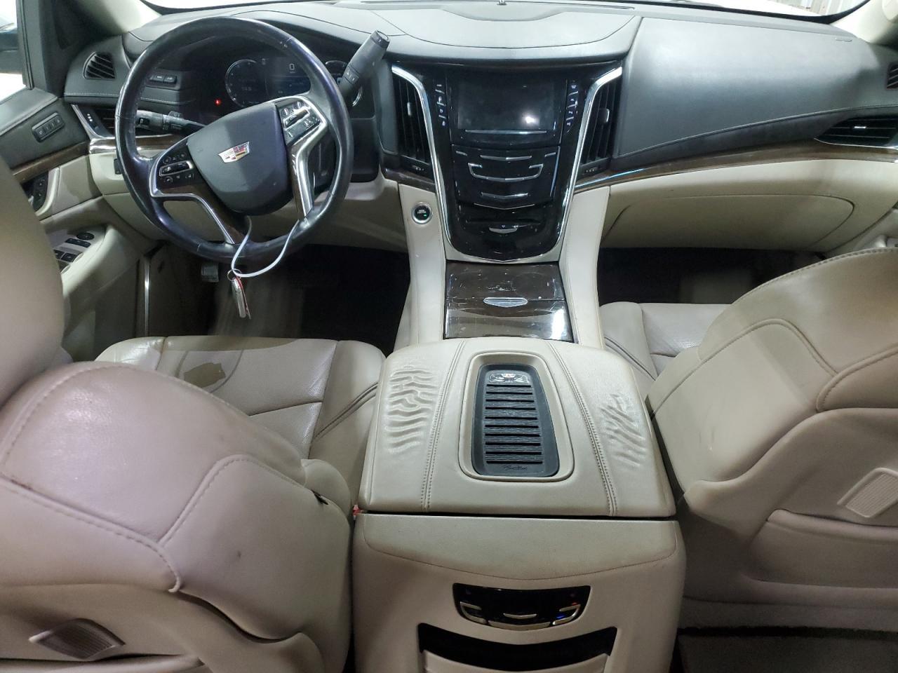 2018 CADILLAC Escalade ESV