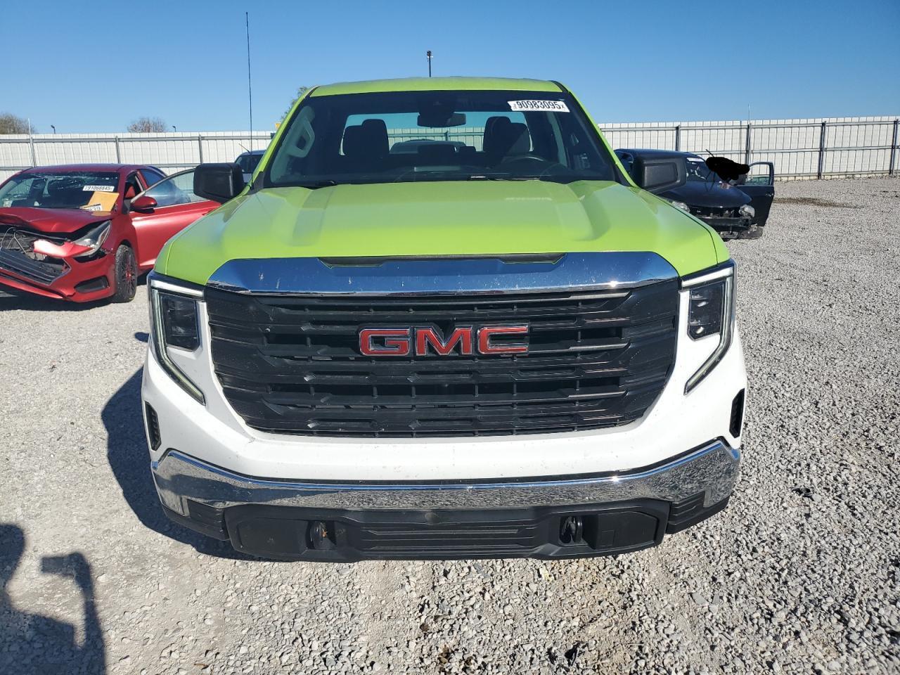 2023 GMC Sierra