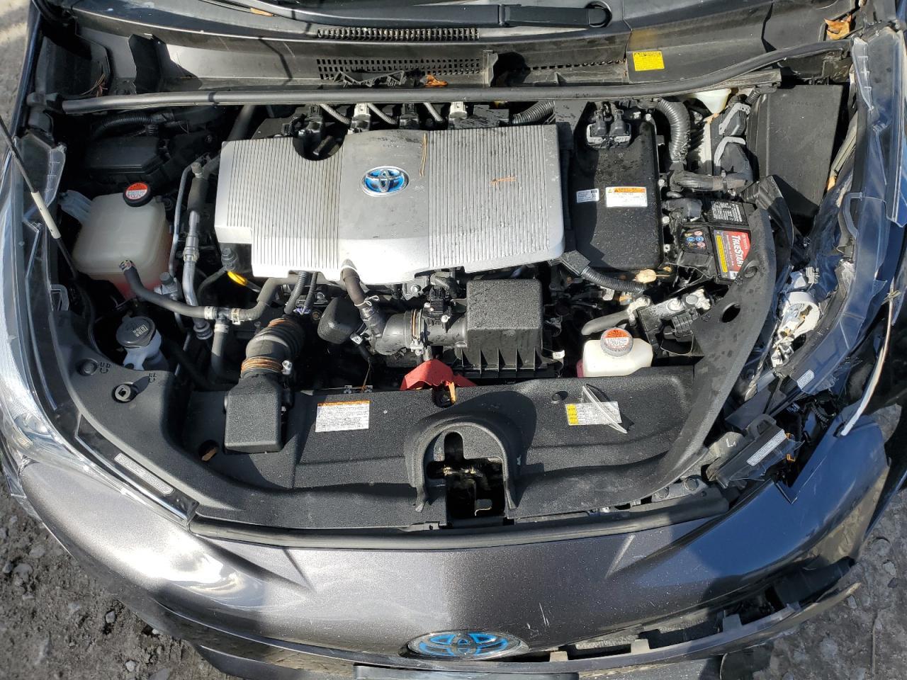 2016 TOYOTA PRIUS