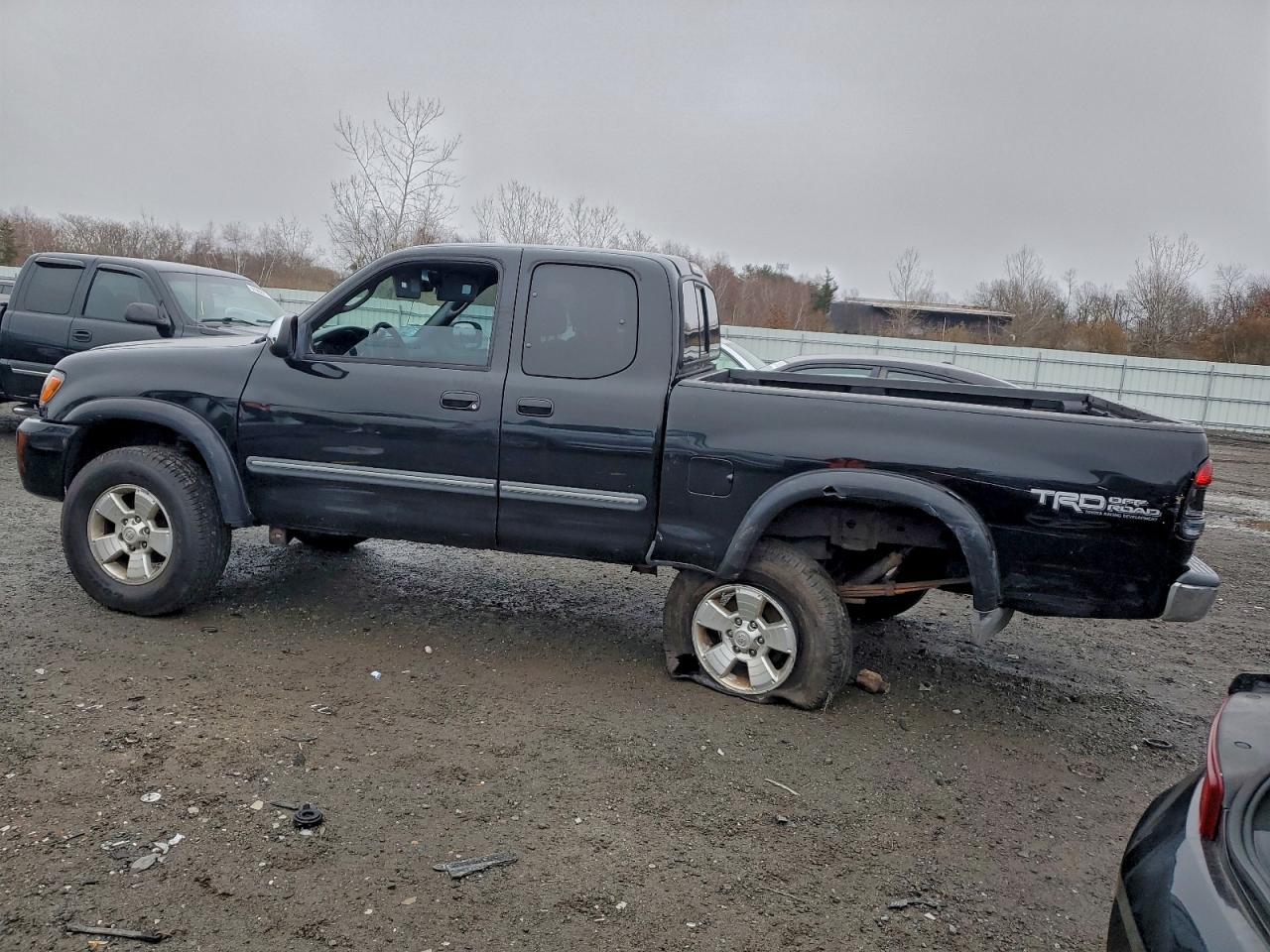 2003 TOYOTA TUNDRA