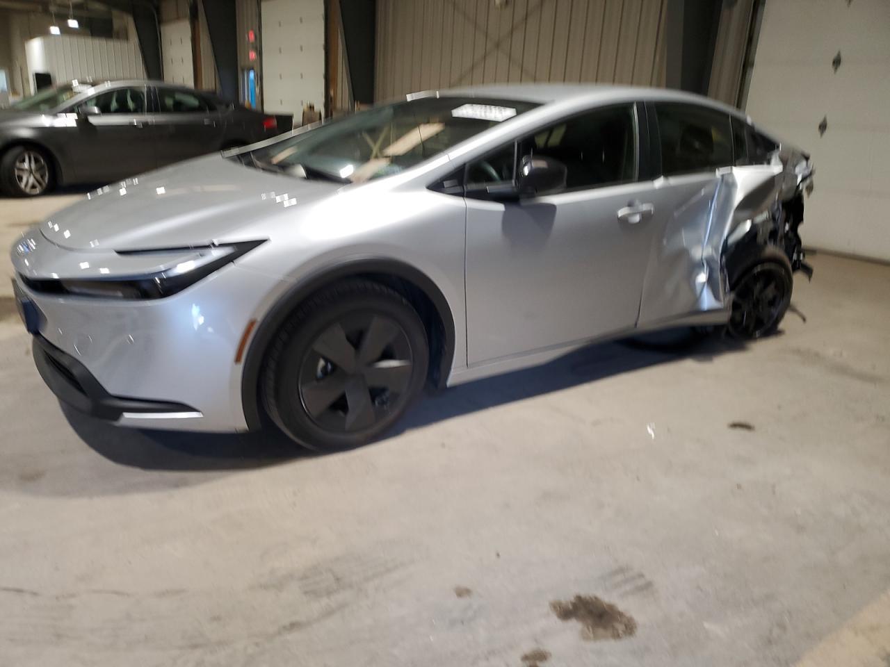 2024 TOYOTA PRIUS