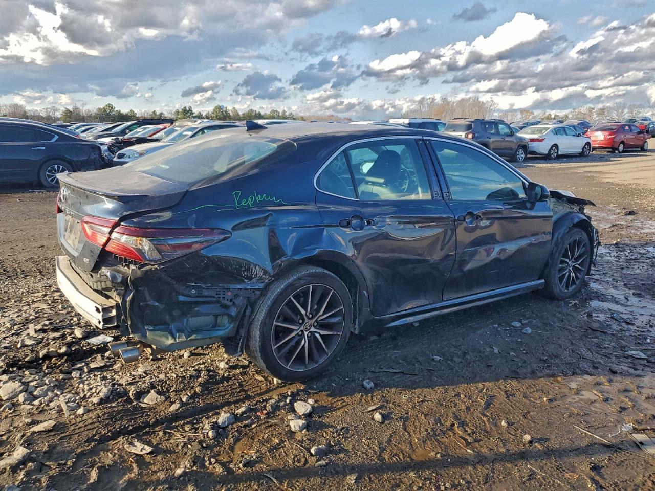 2021 TOYOTA CAMRY