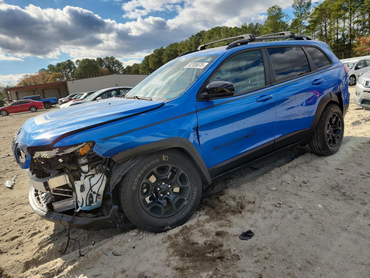 2022 JEEP CHEROKEE