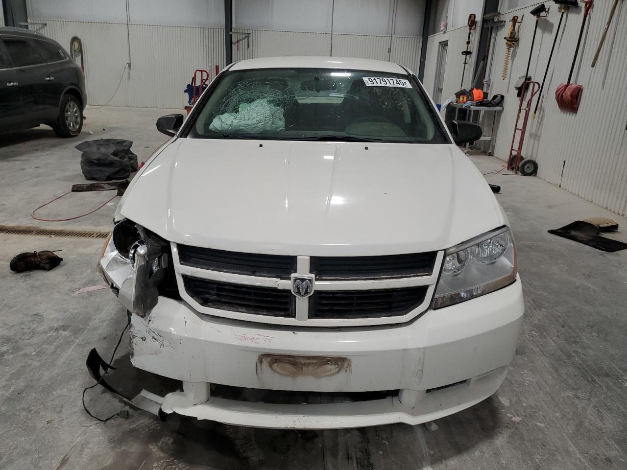 2010 DODGE Avenger