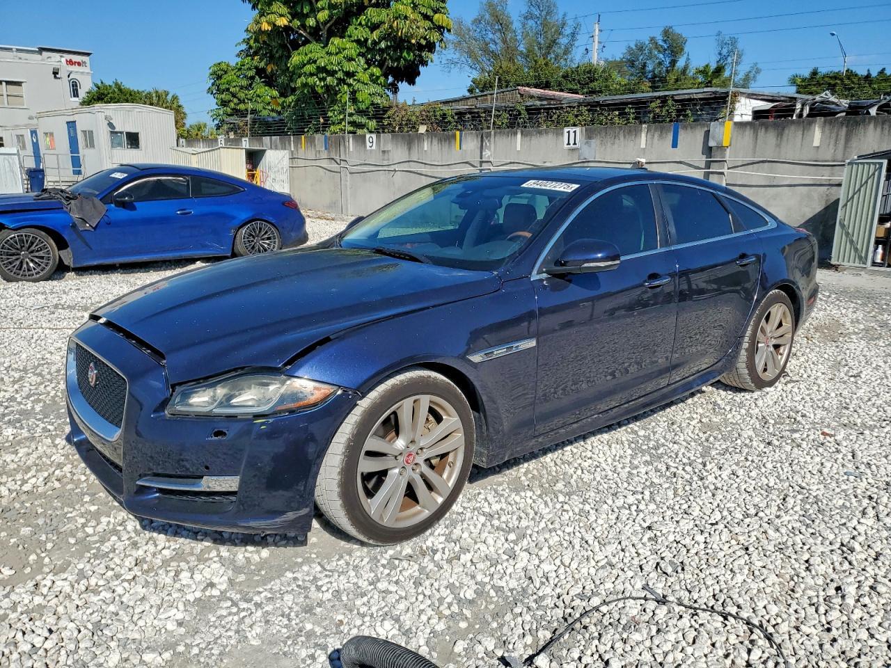 2016 JAGUAR Xj-Series