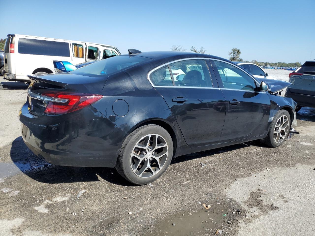 2017 BUICK Regal