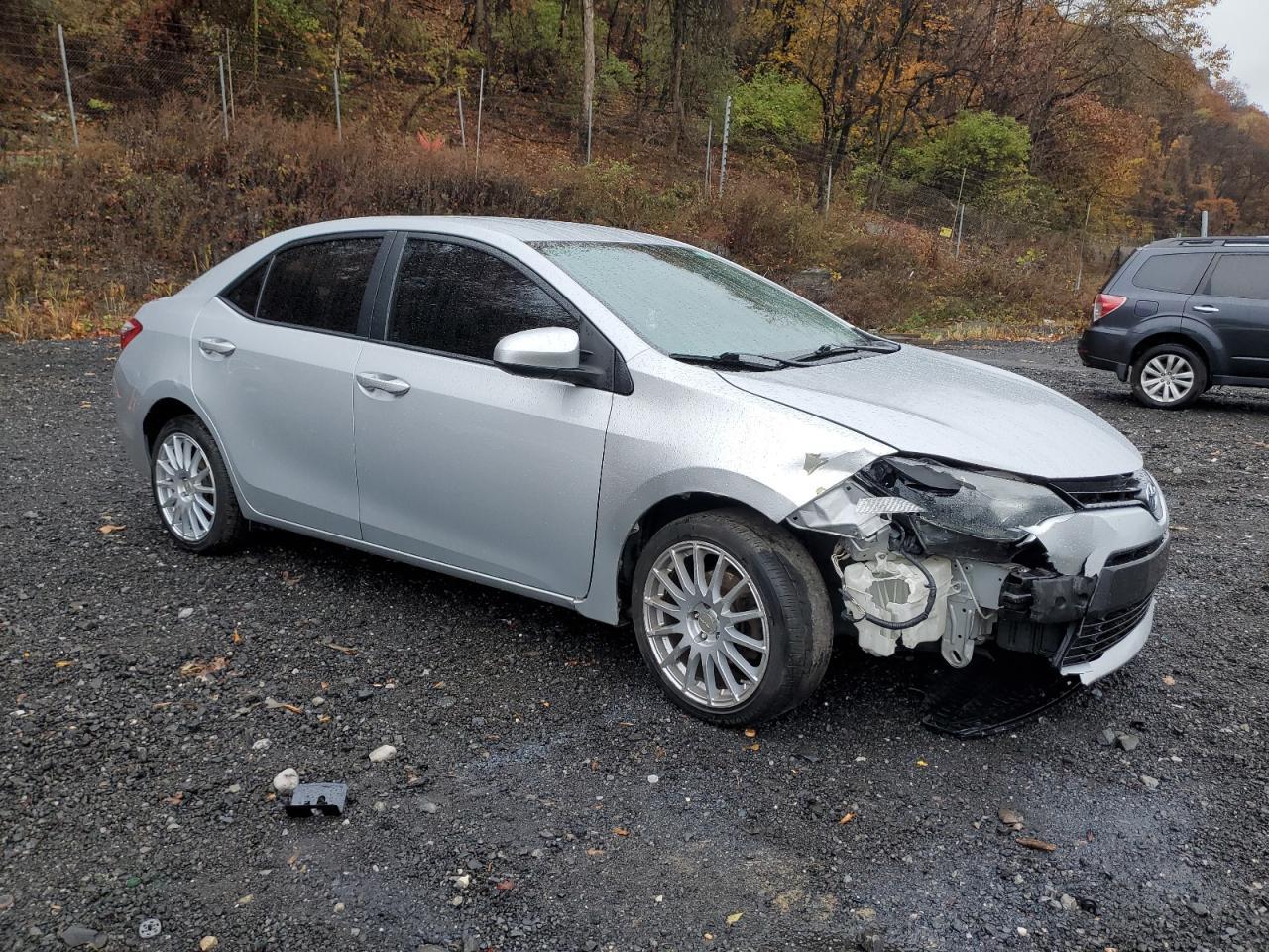2015 TOYOTA COROLLA