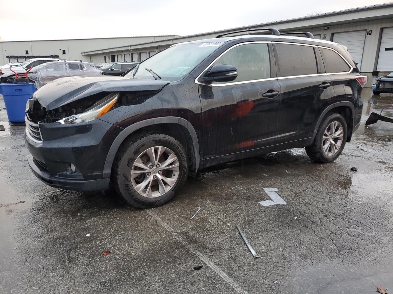2015 TOYOTA HIGHLANDER