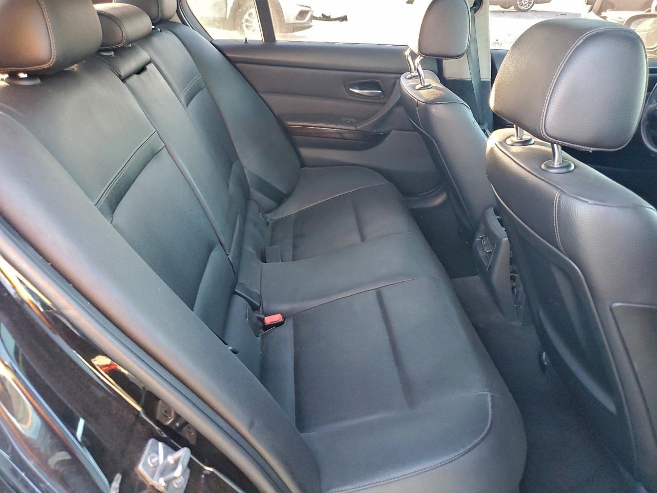 2011 BMW 3 SERIES
