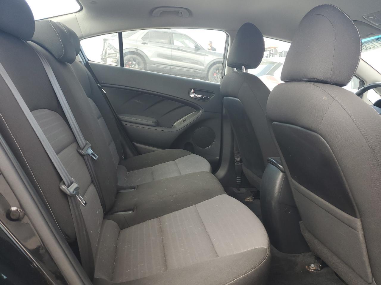 2017 KIA FORTE