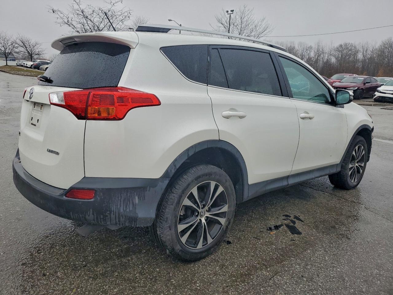 2015 TOYOTA RAV4
