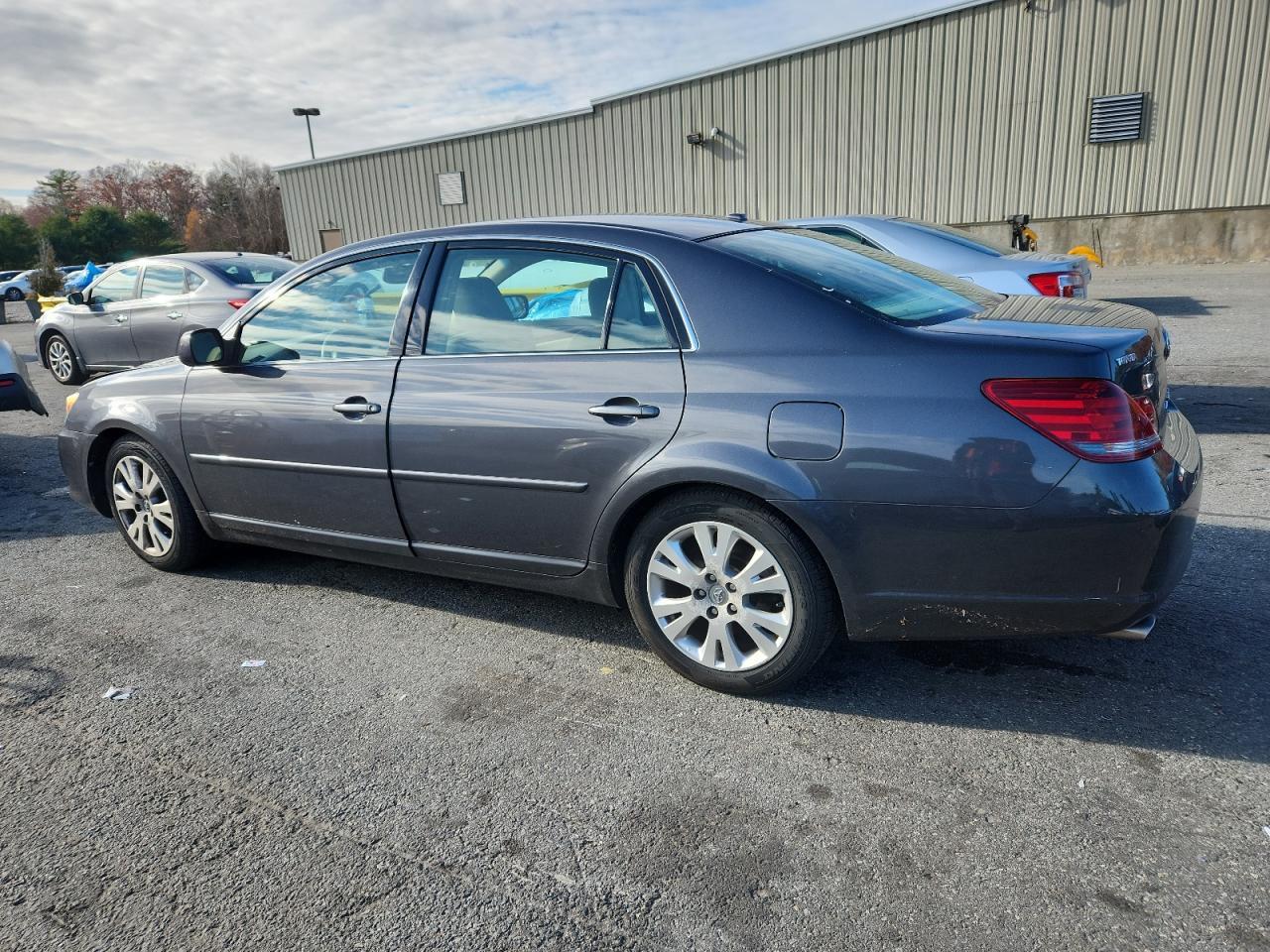 2009 TOYOTA Avalon