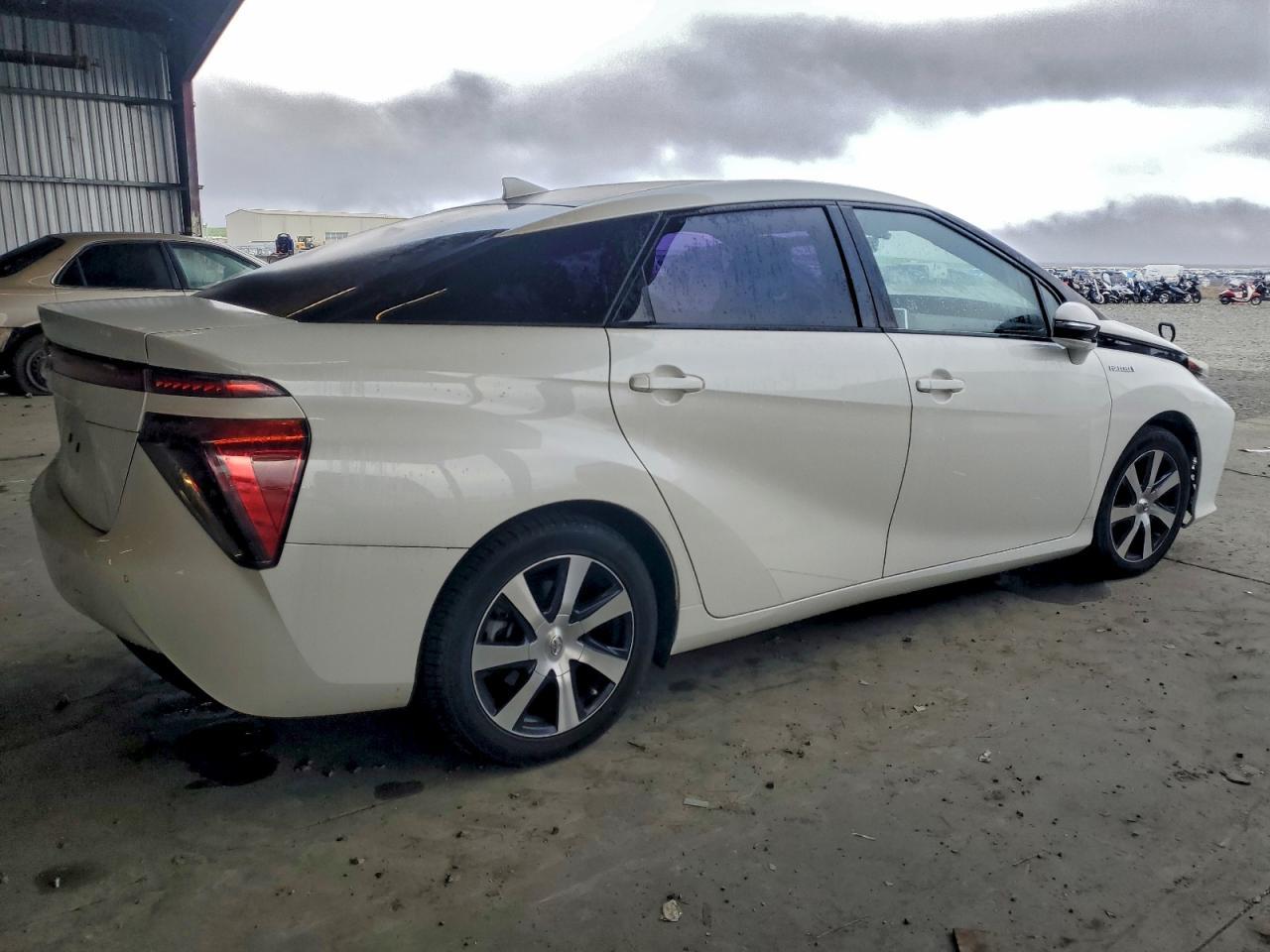 2016 TOYOTA Mirai
