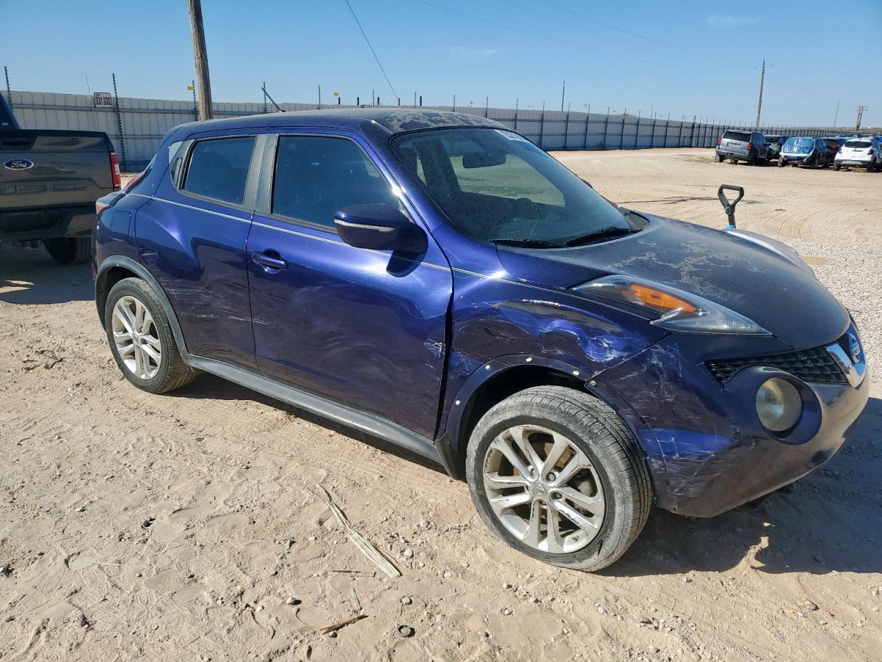 2015 NISSAN Juke