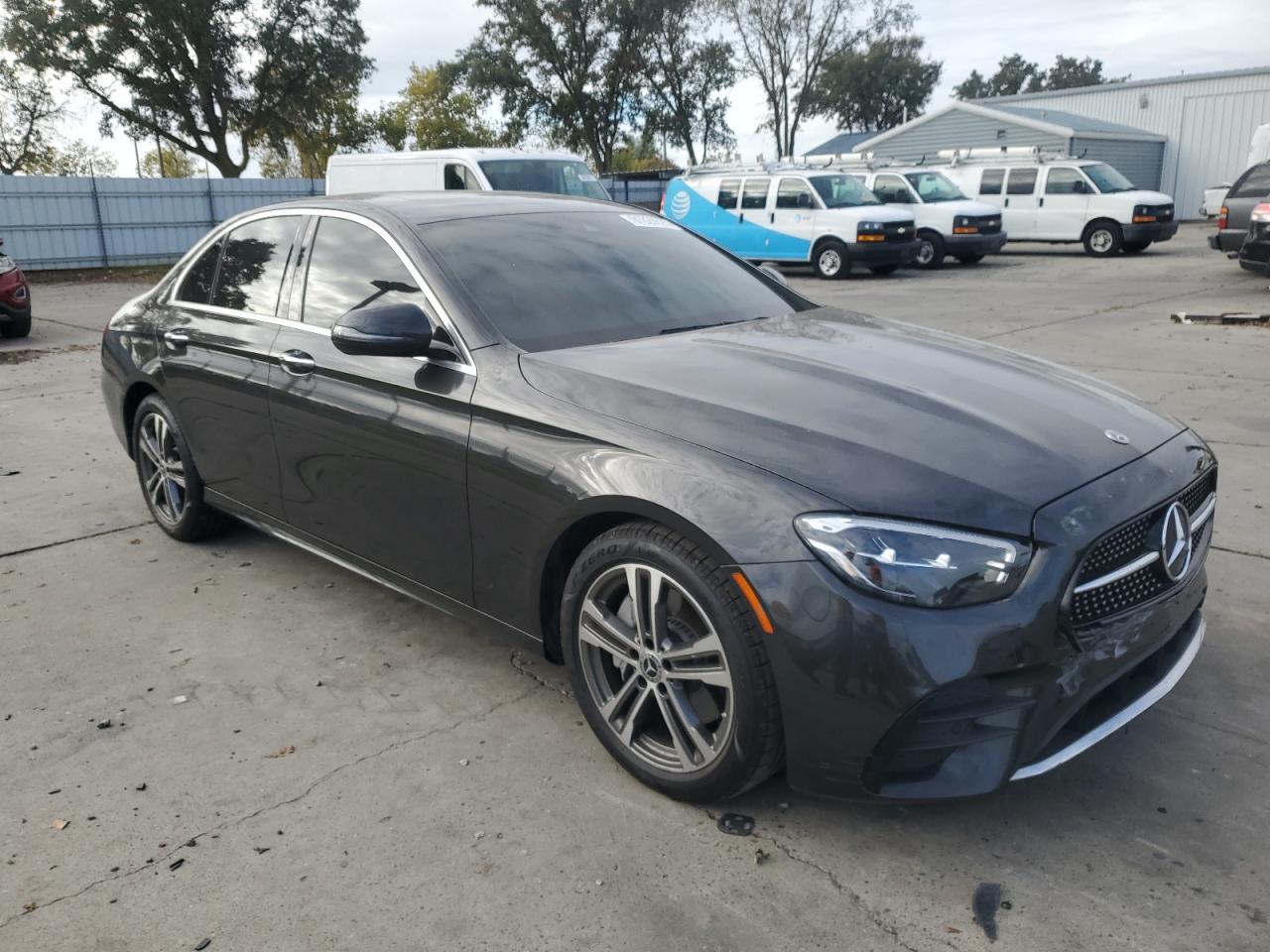 2021 MERCEDES-BENZ E-Class
