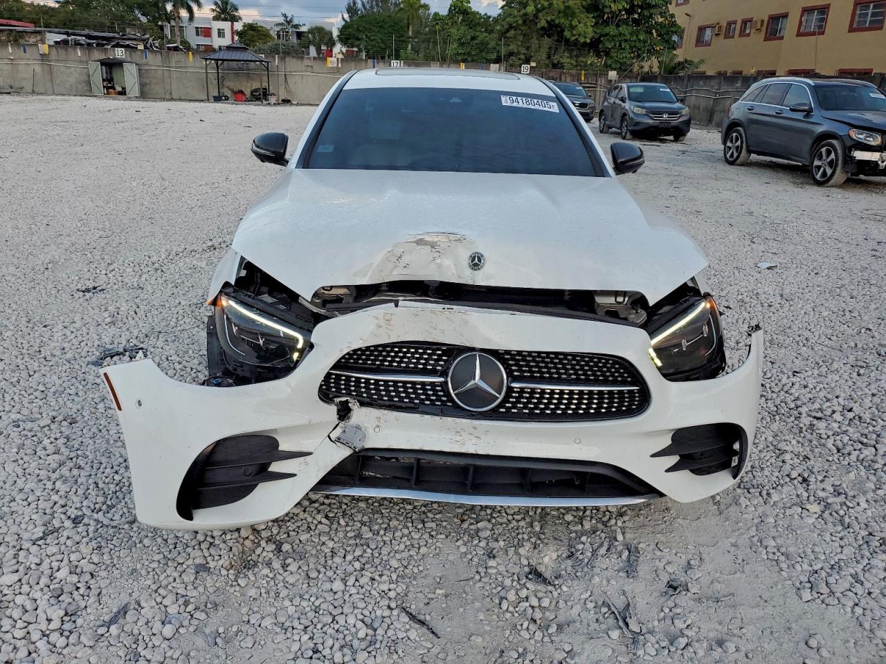 2021 MERCEDES-BENZ E-Class