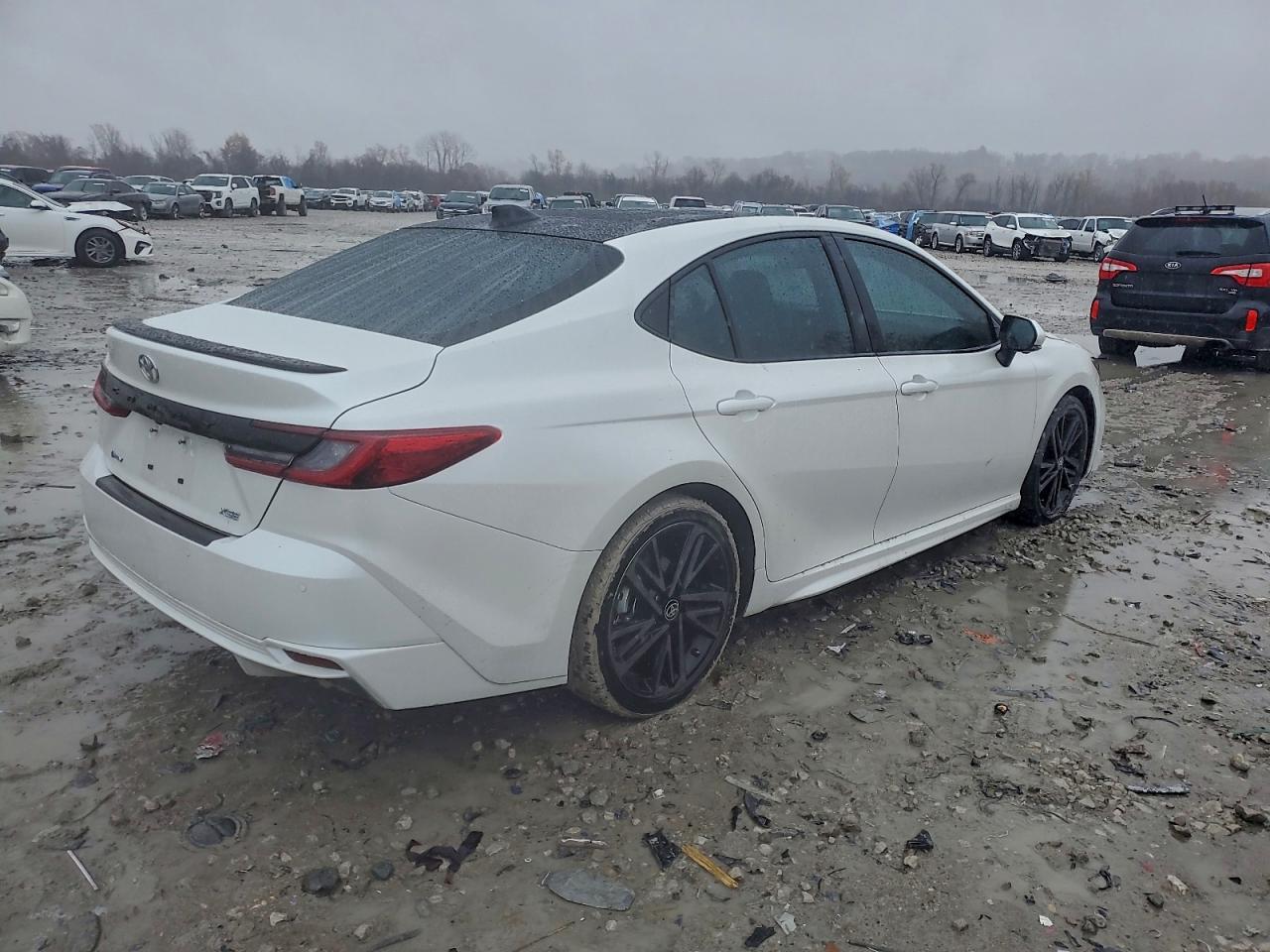 2025 TOYOTA CAMRY