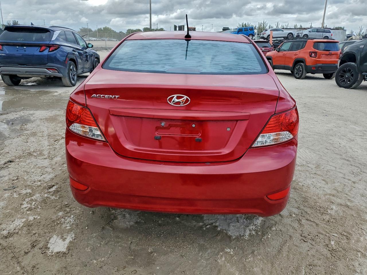 2012 HYUNDAI ACCENT