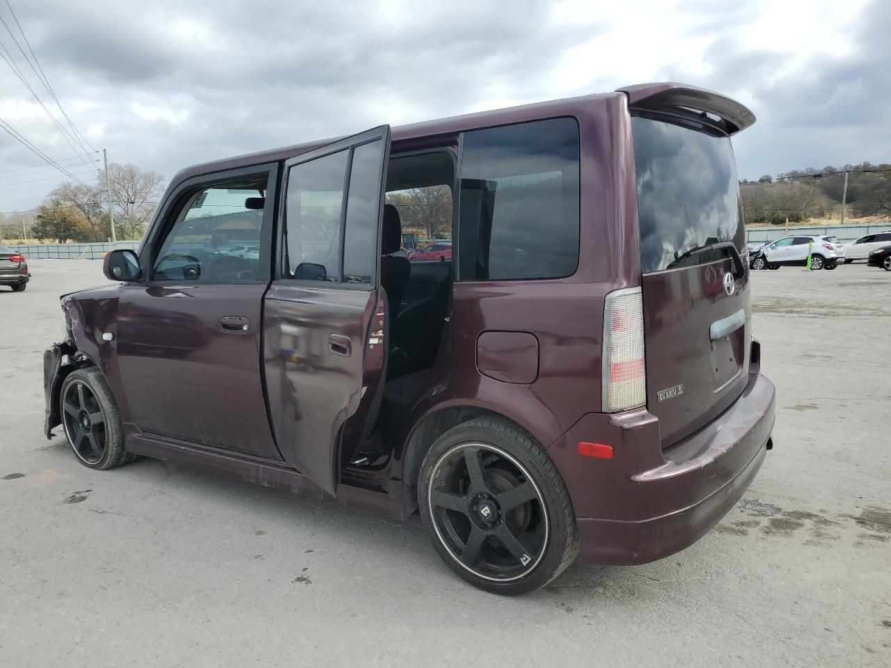 2005 TOYOTA SCION