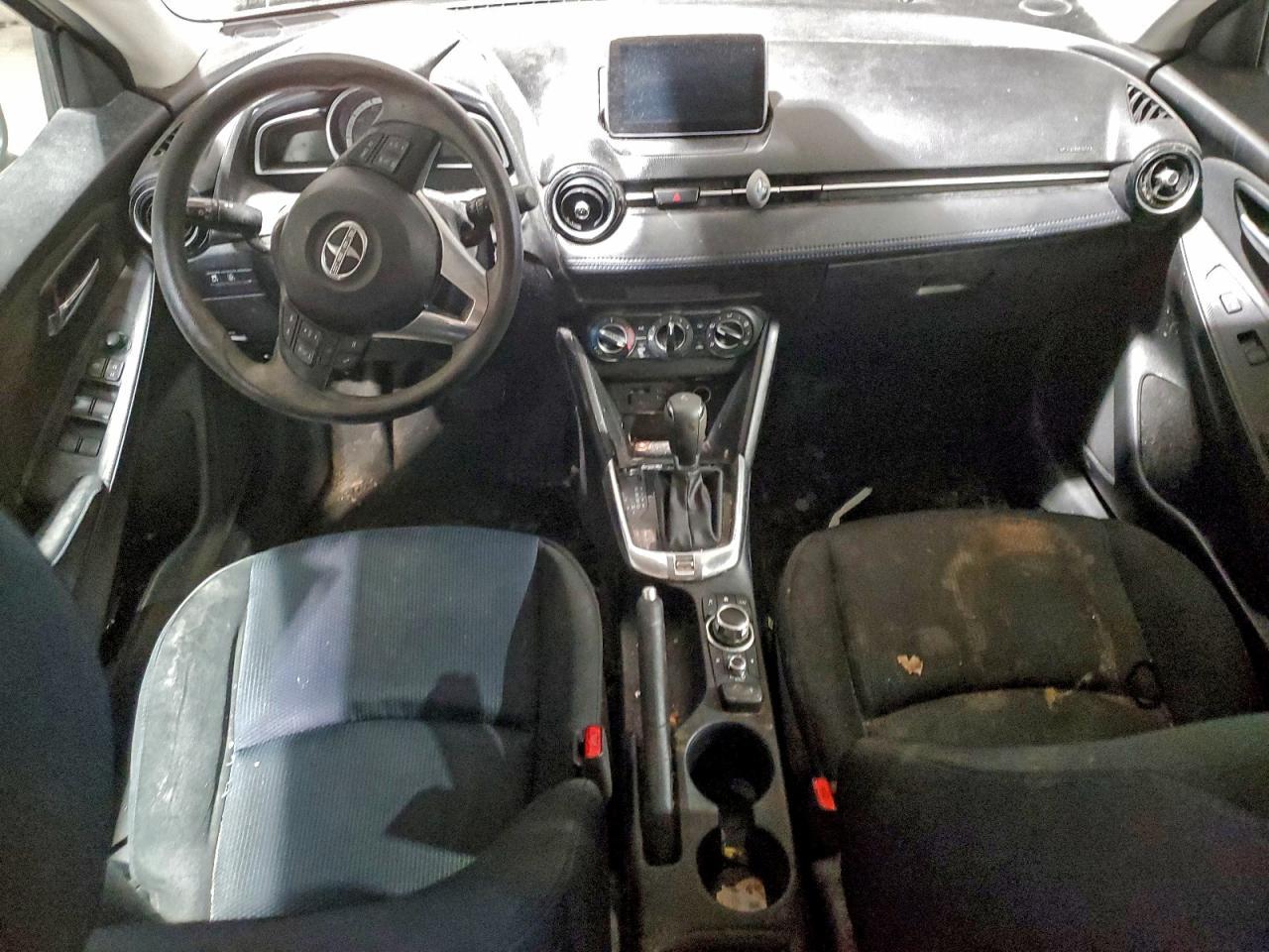 2016 TOYOTA SCION