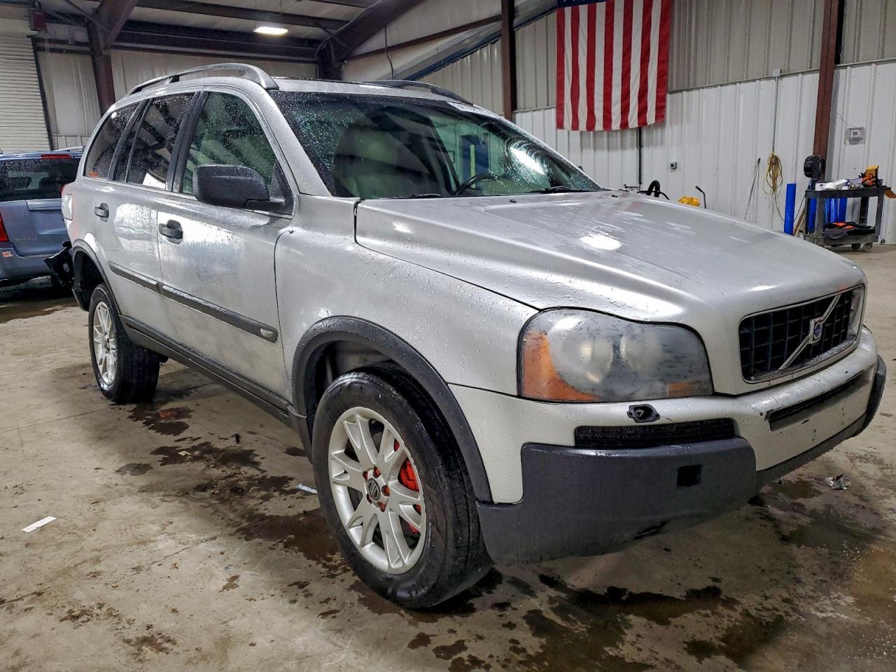 2004 VOLVO XC90