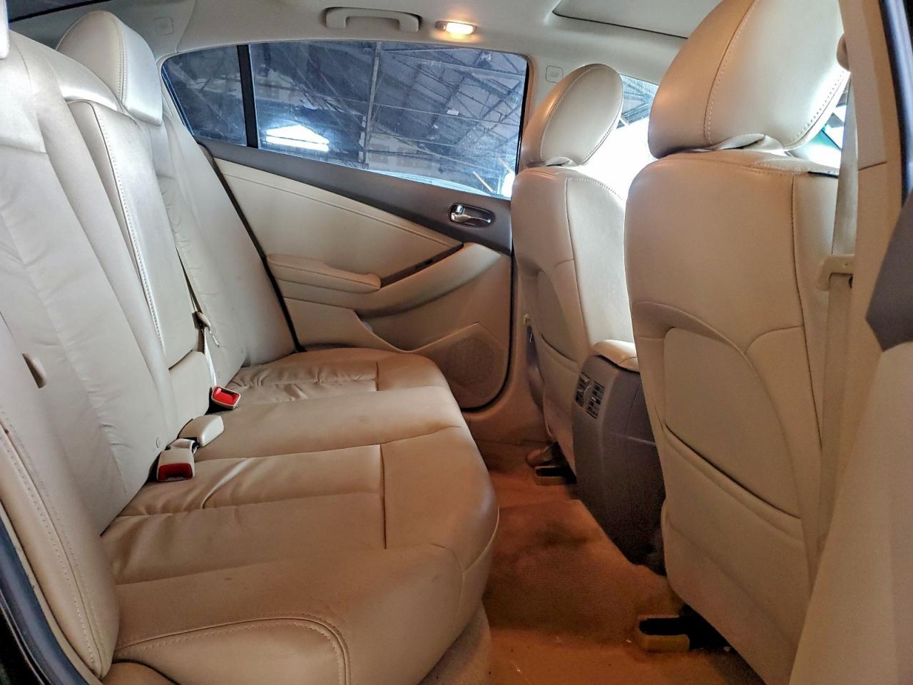 2011 NISSAN ALTIMA