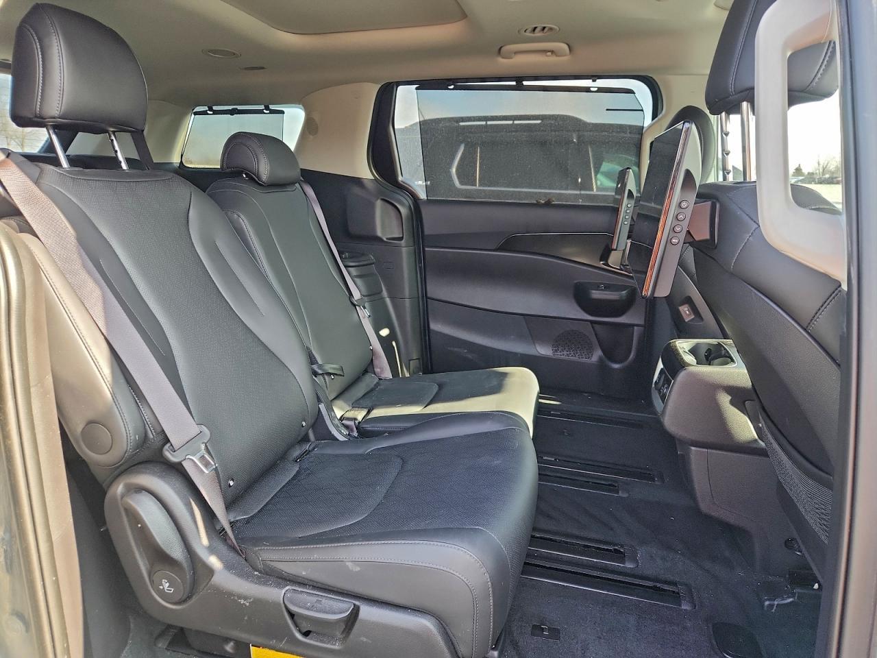 2025 KIA Carnival